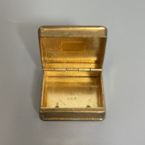 Vintage 1940's Volupte Brass Hinged Pill Box Trinket Box Gold Tone - Picture 2 of 5